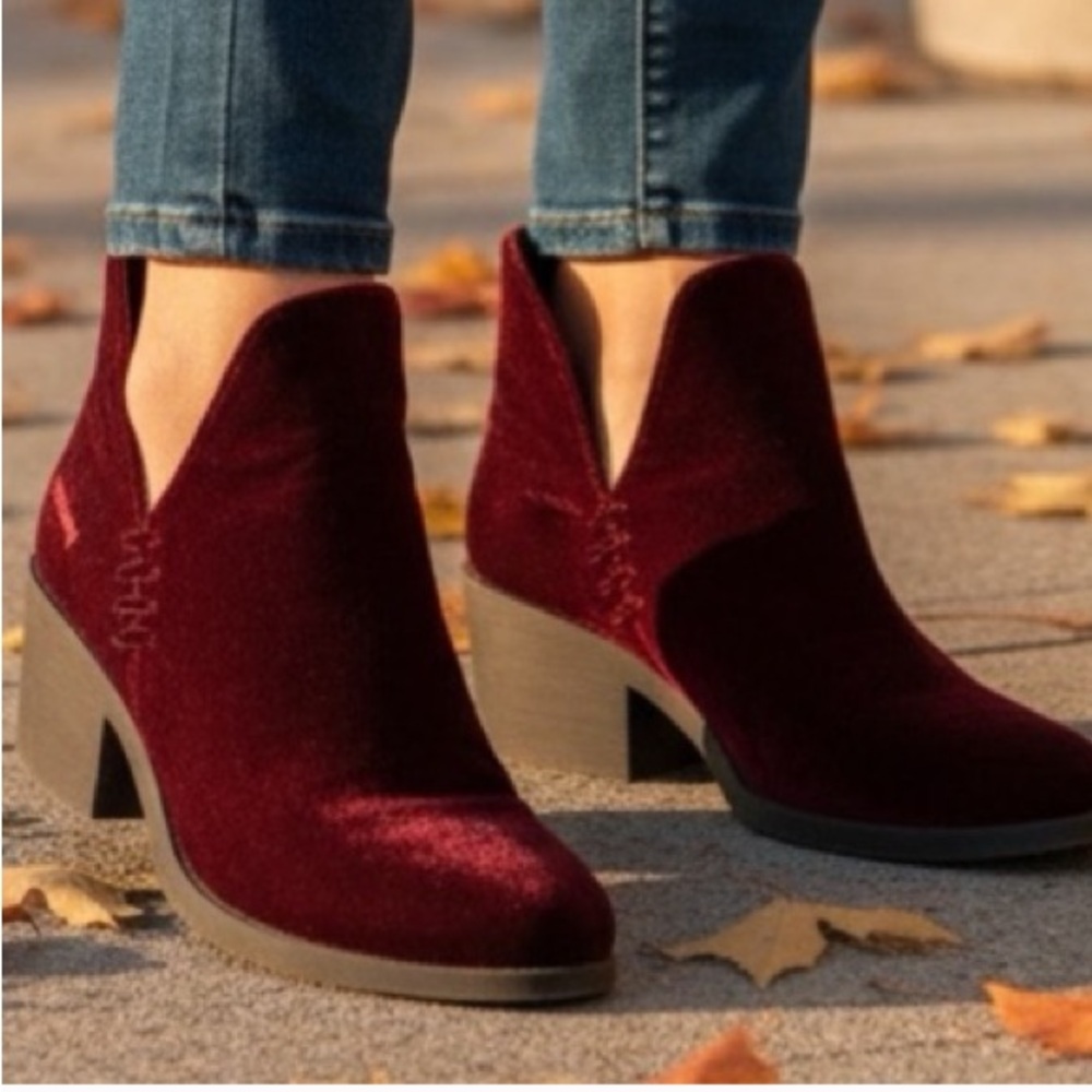 Coolway burgundy red Velvet Ankle Booties